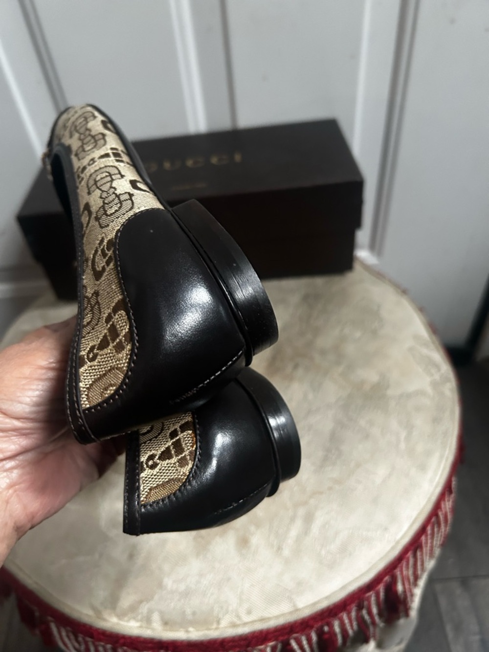 Gucci Brown Monogram Canvas Flats with Black Trim Sz 39. - Picture 11 of 16